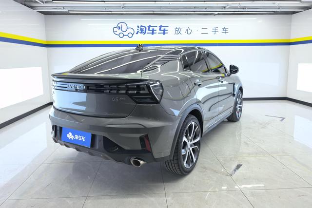 Lynk & Co 05 2022 2.0 TD 4 WD Halo — фото 3