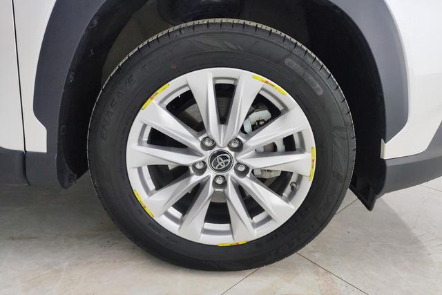 Toyota Corolla Cross 2023 2.0 L CVT — фото 4