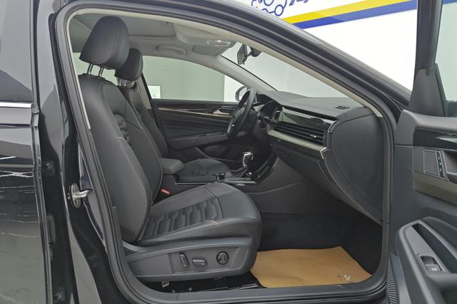 Volkswagen Passat 2021 Черный из Китая, фото 3