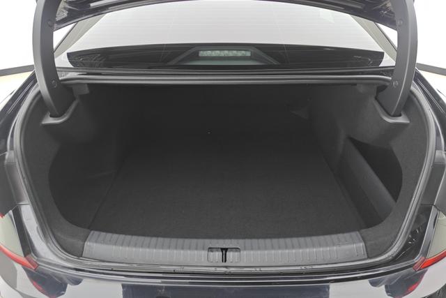 Volkswagen Passat id 3785123 из Китая 10