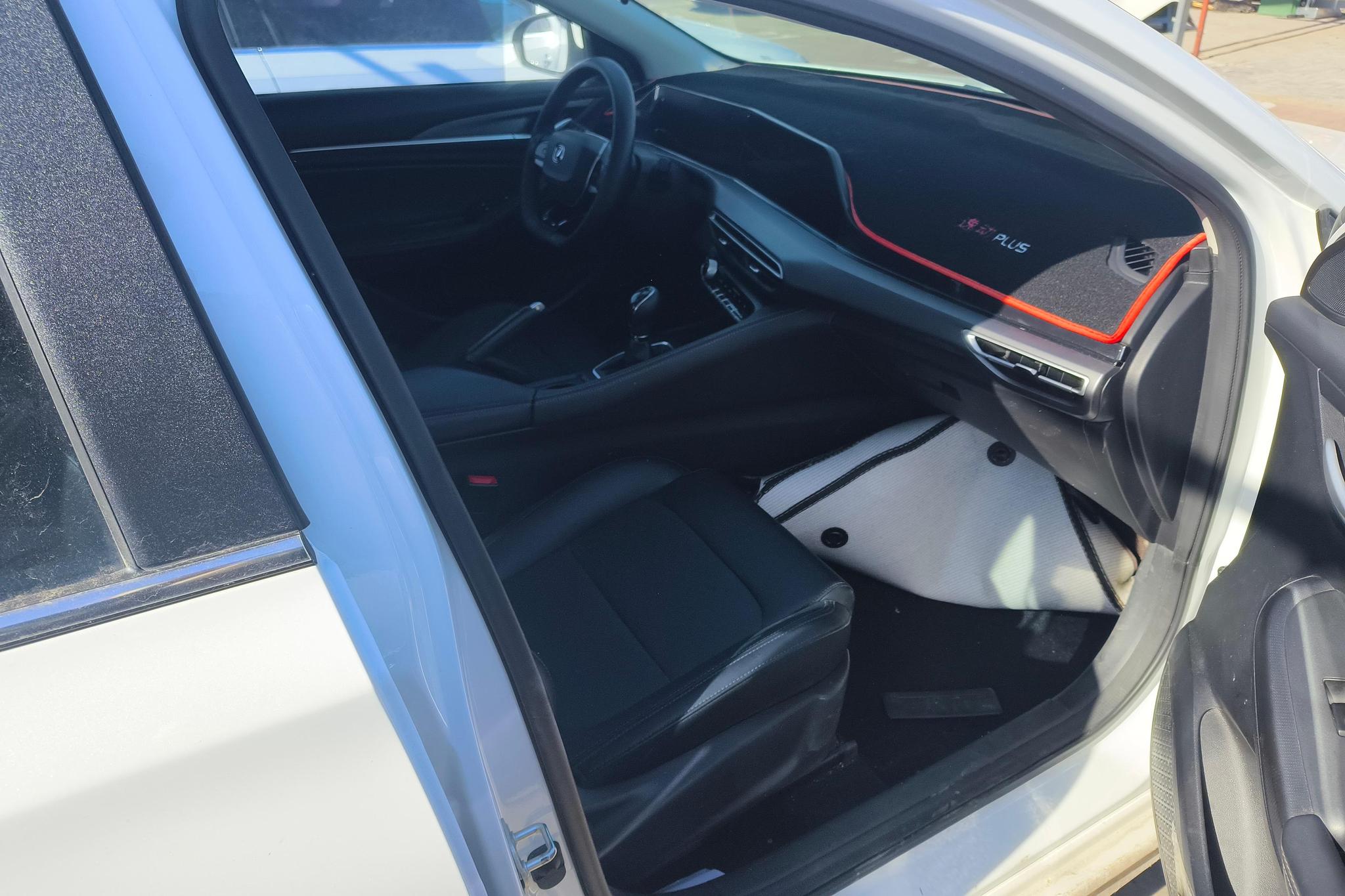 Changan Eado 2022 PLUS 1.6L GDI MT Elite