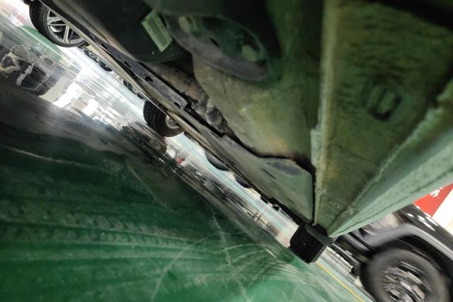 Volkswagen Bora id 3782413 из Китая 11