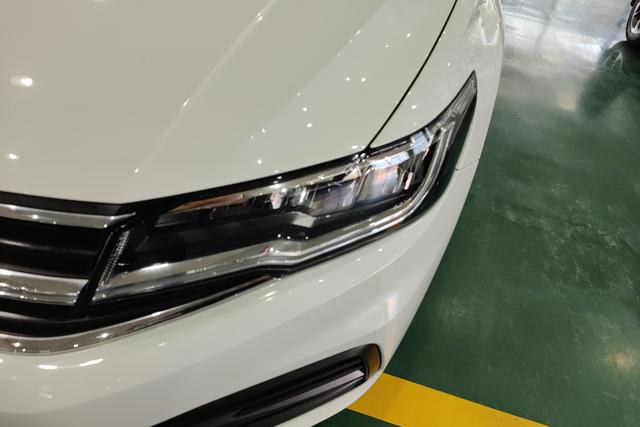 Volkswagen Bora id 3782413 из Китая 12