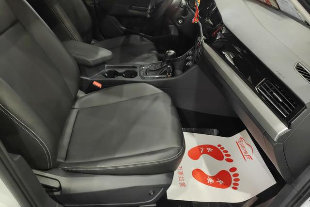 Volkswagen Bora id 3782413 из Китая 17