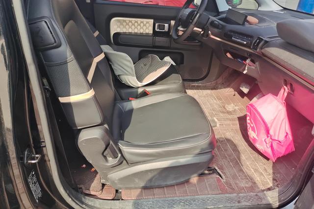 Baojun KiWi EV 2022 Черный из Китая, фото 2