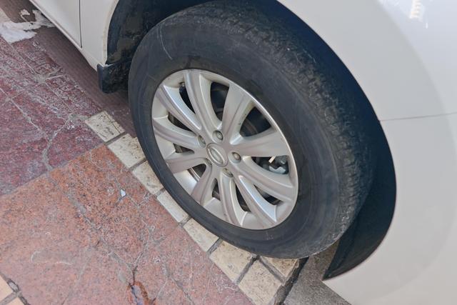 GAC Trumpchi Trumpchi M6 2020 Белый из Китая