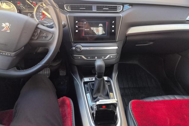 Peugeot 408 2025 Белый из Китая, фото 4