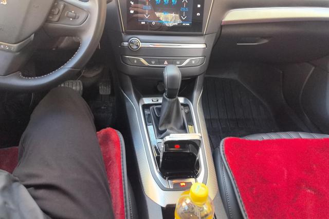 Peugeot 408 2025 Белый из Китая, фото 6