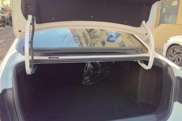 Peugeot 408 id 3785691 из Китая 16