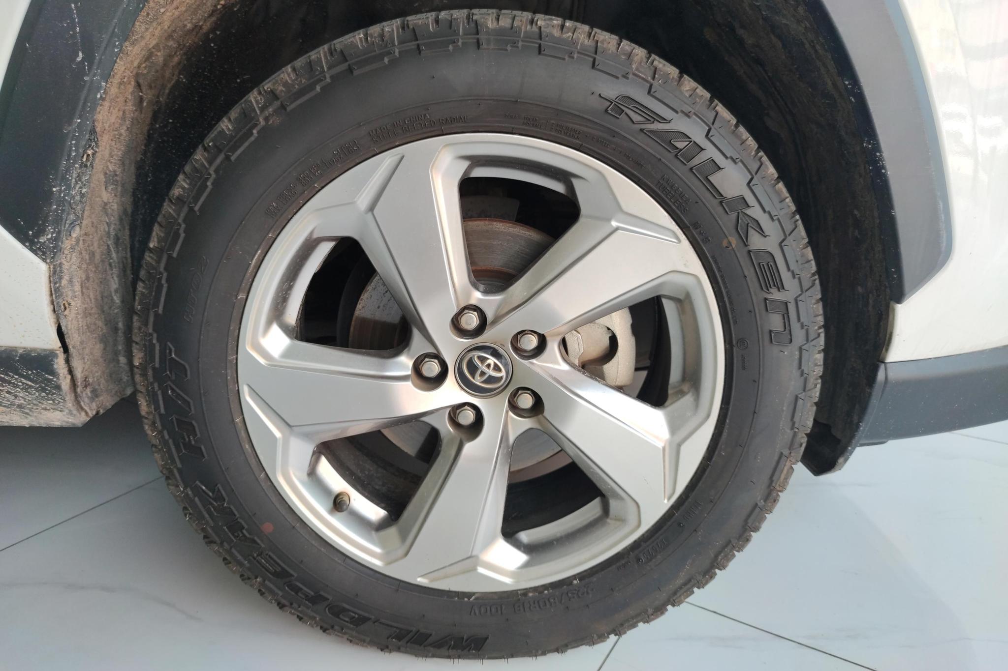 Toyota RAV4 2021 2.0L CVT Plus