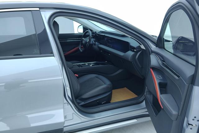 Ford Mondeo 2022 Eco Boost 245 Luxury — фото 15