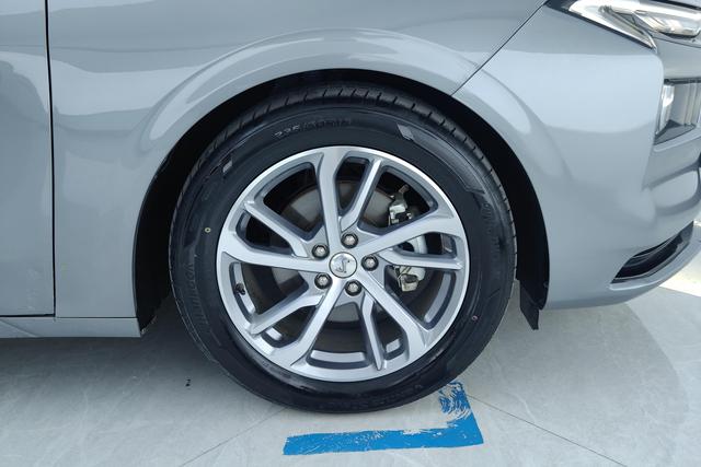 Ford Mondeo 2022 Eco Boost 245 Luxury — фото 8