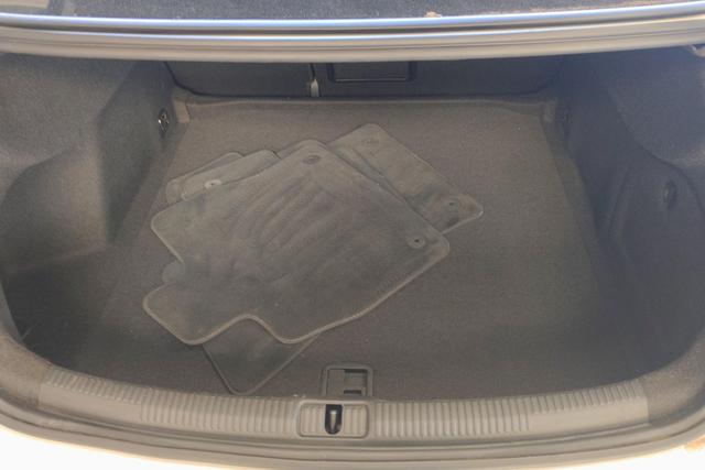 Audi A3 2020 Белый из Китая, фото 2