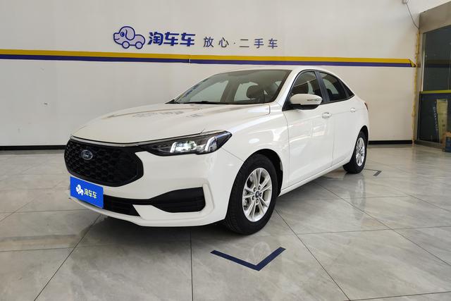 Ford Escort 2021 1.5 L AT