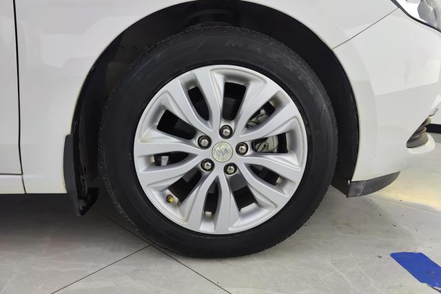 Buick Excelle GT 2021 1.5 L ATElite — фото 4