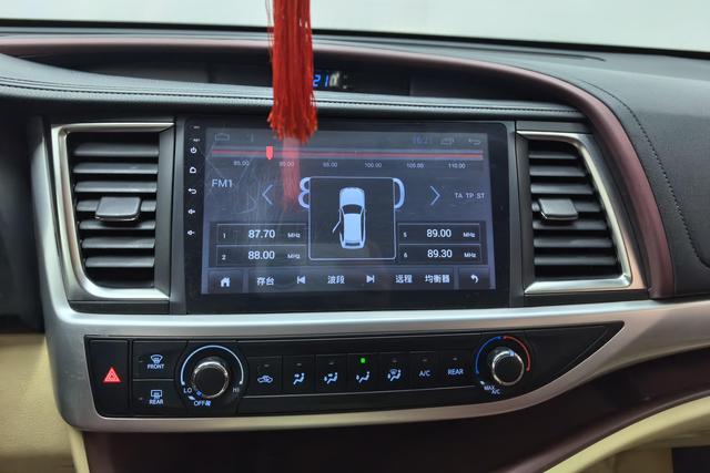 Toyota Highlander 2017 — фото 10