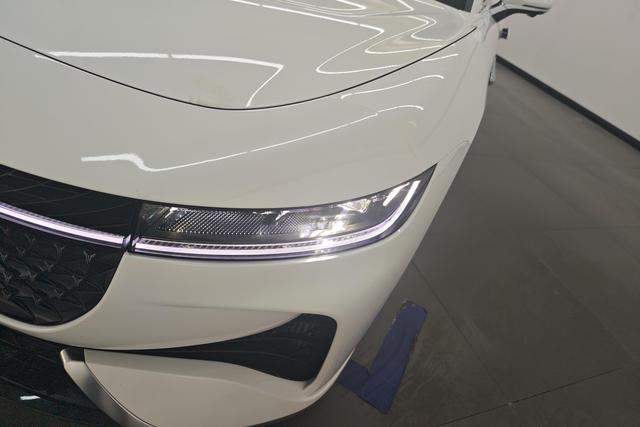 Lan Tu Chasing light PHEV id 3825538 из Китая 9