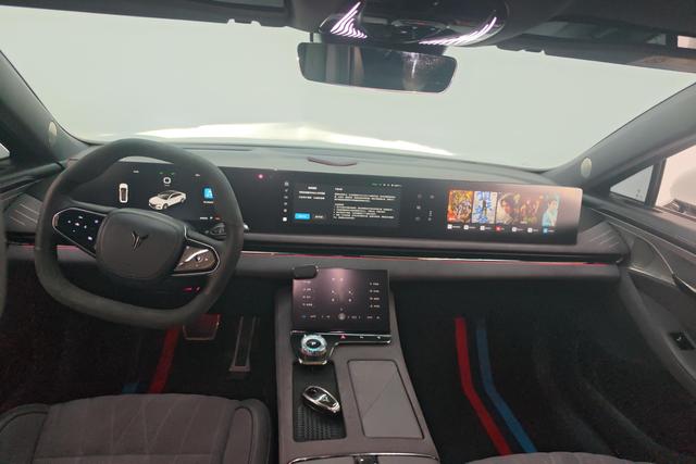 Lan Tu Chasing light PHEV id 3825538 из Китая 12