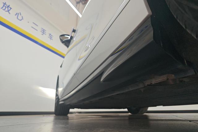 Lan Tu Chasing light PHEV id 3825538 из Китая 16