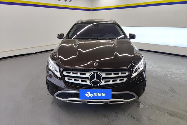 Mercedes Benz GLA 2018 — фото 2
