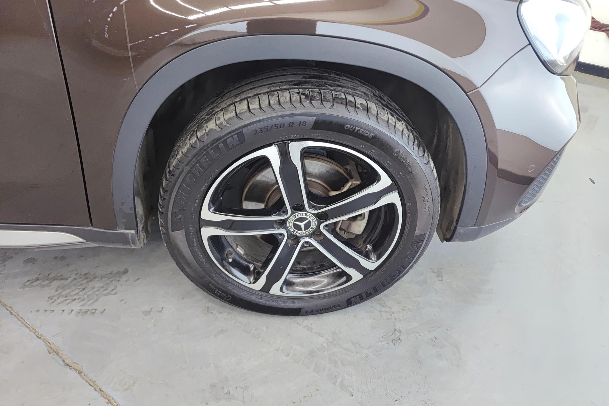 Mercedes-Benz GLA 2018 GLA 200 Fashion