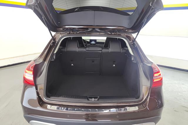 Mercedes Benz GLA 2018 — фото 17