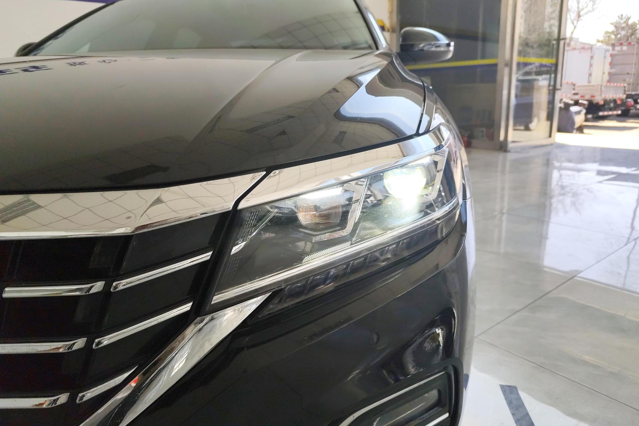 Volkswagen Passat 2020 330TSI Elite VI
