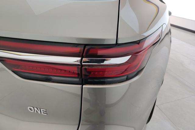 Ideal car Ideal ONE 2021 Серебристо-серый из Китая, фото 6