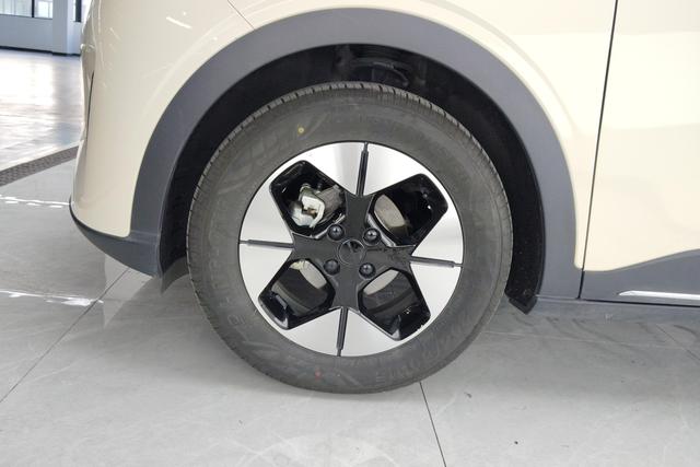 Geely Galaxy Star Wish id 3804977 из Китая 10