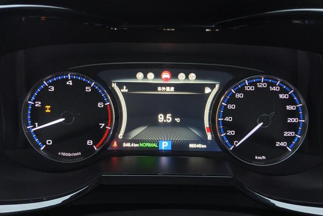 Trumpchi GS8 2017 320 T 4 WD 7 — фото 14
