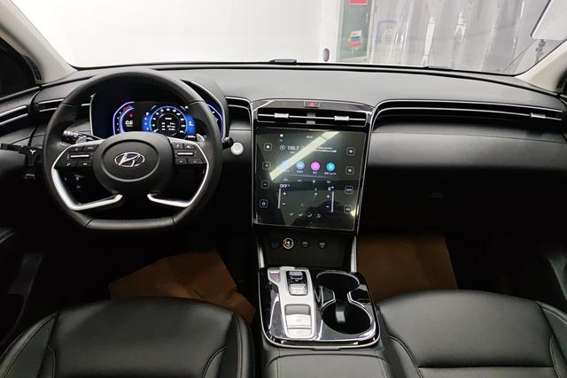 Hyundai Tucson 2023 L 1.5 T GLX 2 WD — фото 13