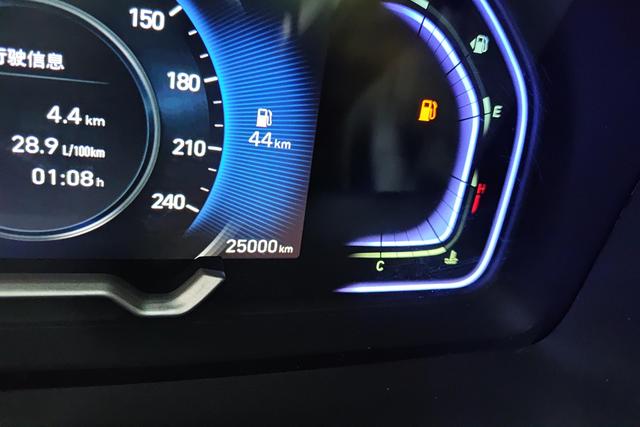 Hyundai Tucson 2023 L 1.5 T GLX 2 WD — фото 10