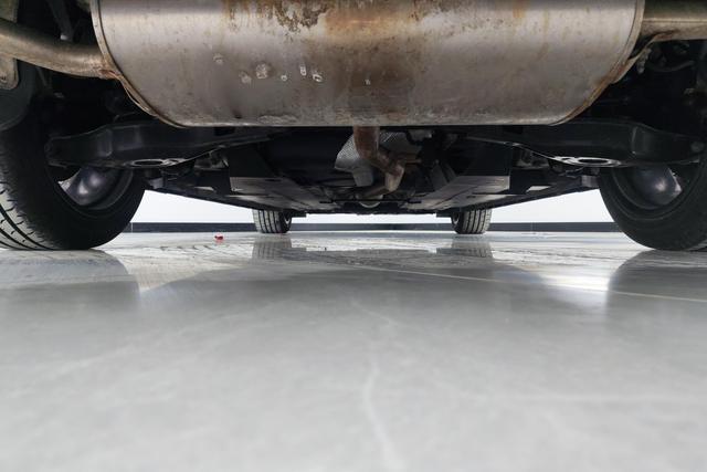 Changan UNI-V 2024 1.5 T — фото 8