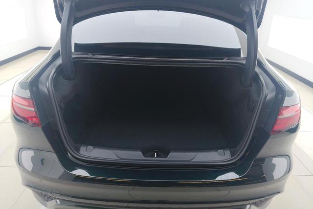 Jaguar XEL 2023 Зеленый из Китая, фото 6