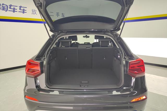Audi Q2L 2021 35 TFSI — фото 17