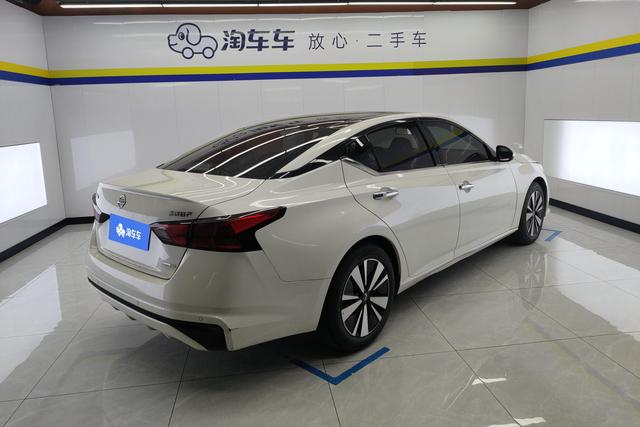 Nissan Teana 2021 2.0 L XL — фото 3