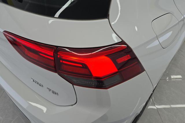 Volkswagen Golf 2021 Белый из Китая, фото 4