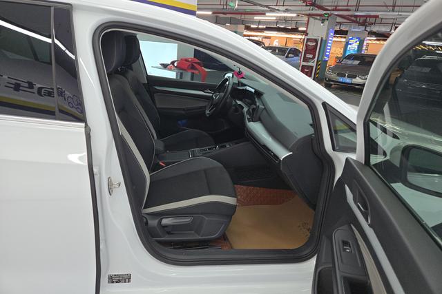 Volkswagen Golf id 3810330 из Китая 7