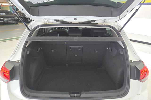 Volkswagen Golf id 3810330 из Китая 16