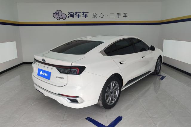Ford Mondeo 2023 Eco Boost 180 Luxury — фото 3