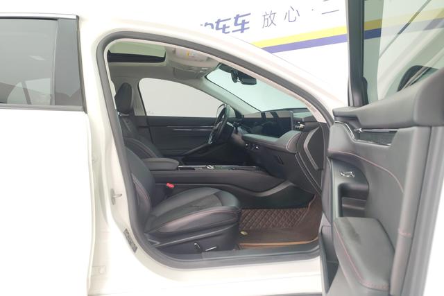 Ford Mondeo 2023 Eco Boost 180 Luxury — фото 14