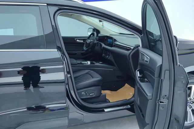 Ford Edge 2021 PLUS Eco Boost 245 2 WD 5 — фото 9