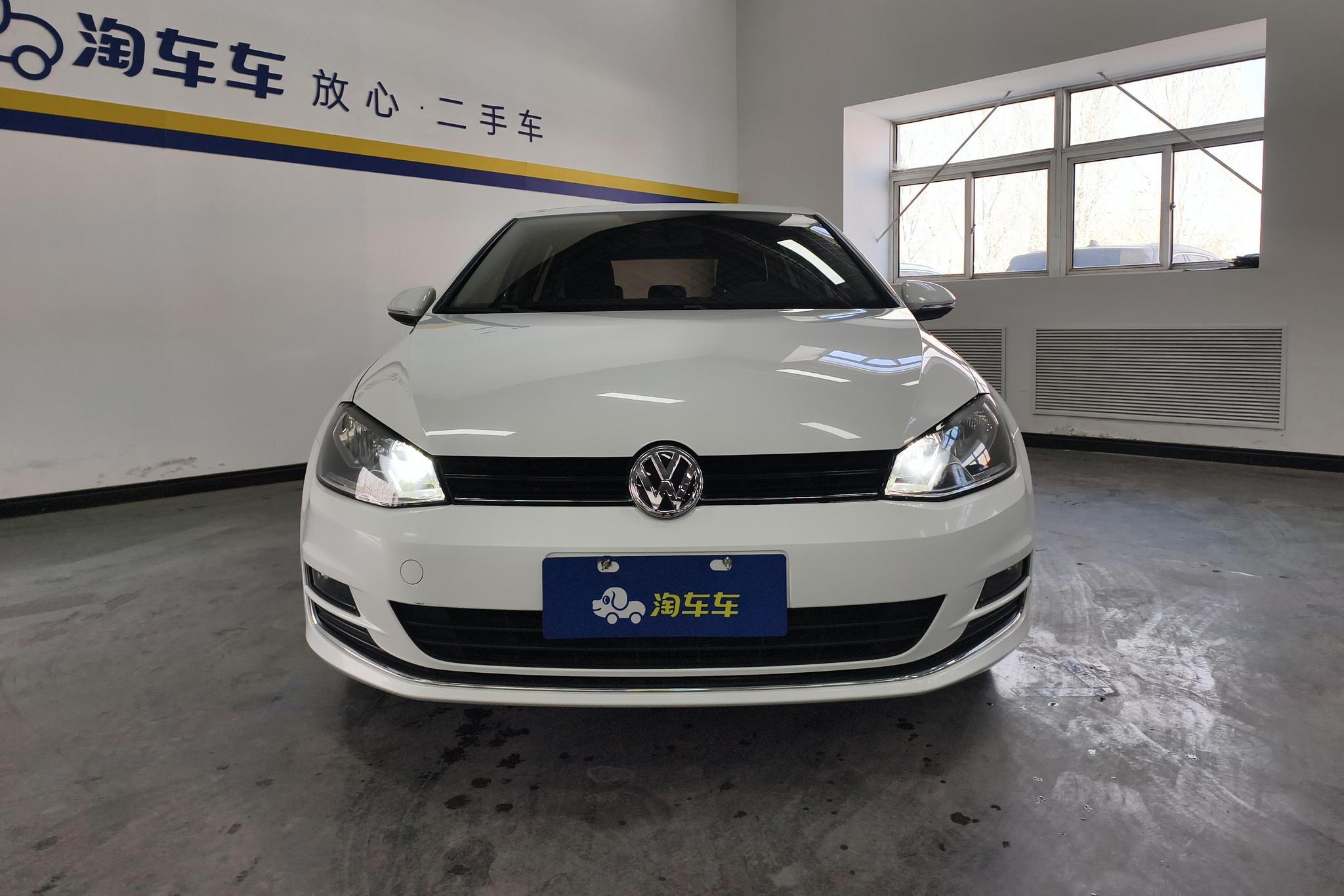 Volkswagen Golf 2015 1.6L AT Fashion