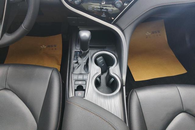 Toyota Camry id 3782348 из Китая 8