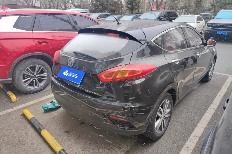 Changan Eado XT — фото 3