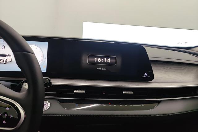 Chery Arrizo 8 2024 Темно-серый из Китая