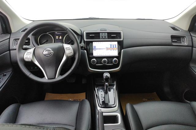 Nissan TIIDA 2021 1.6 L CVT — фото 12