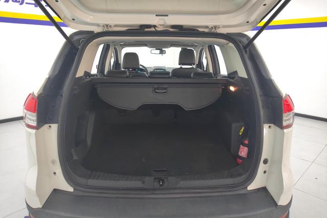 Ford Kuga 2015 1.5 L GTDi 2 WD — фото 17