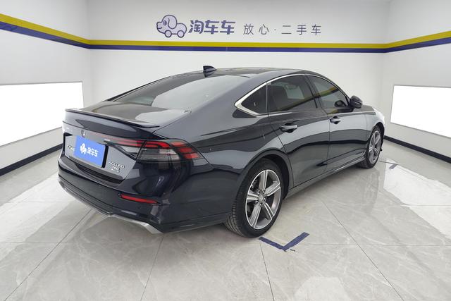 Honda Accord 2023 ·T 260 TURBO — фото 3