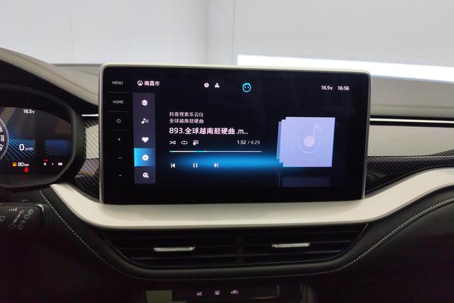Skoda Kodiaq 2024 TSI 330 5 2 WD — фото 13